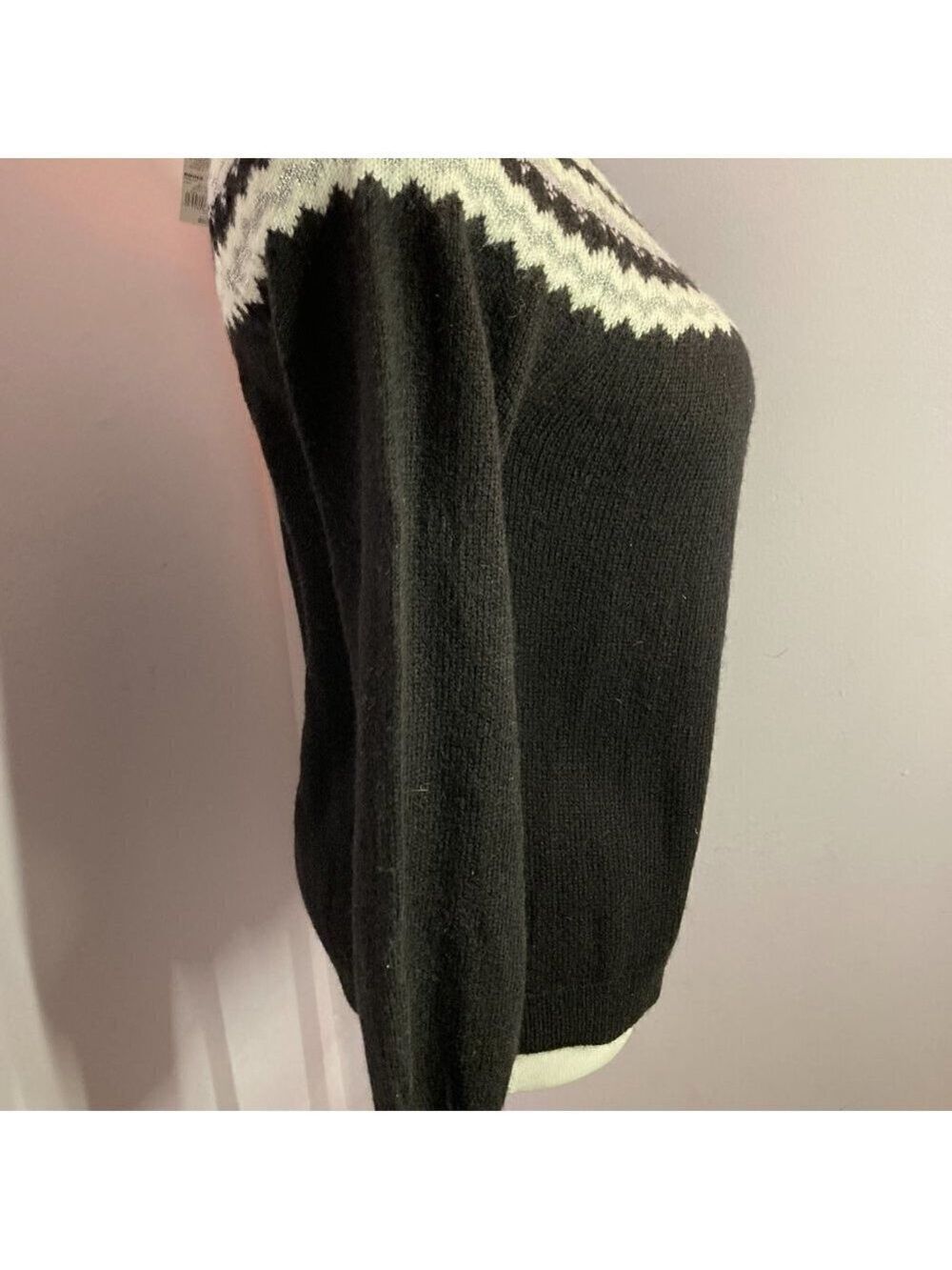 Elle Sweater, NWT, Size S - Picture 6 of 12